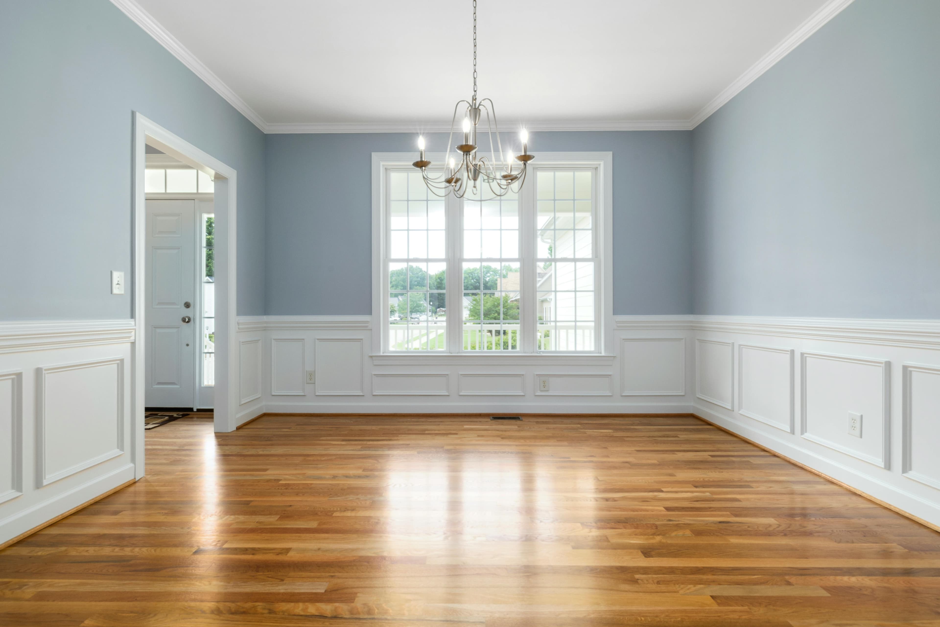 Dining room before virtual staging
